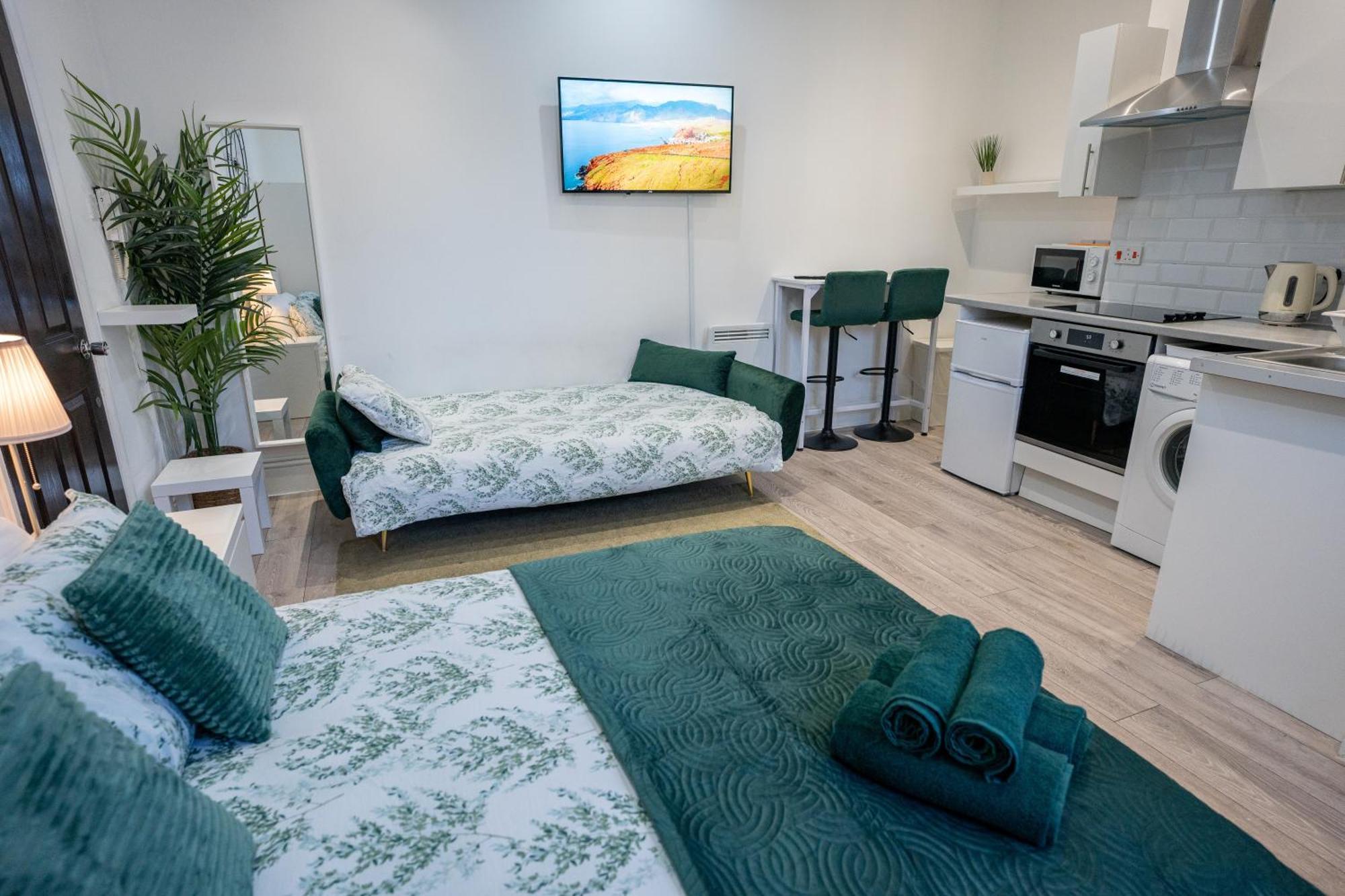 Beautiful Studio Flat In Hackney Next To Overground Station London Exterior photo